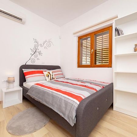 Al Pino Blue Property Премантура Екстериор снимка