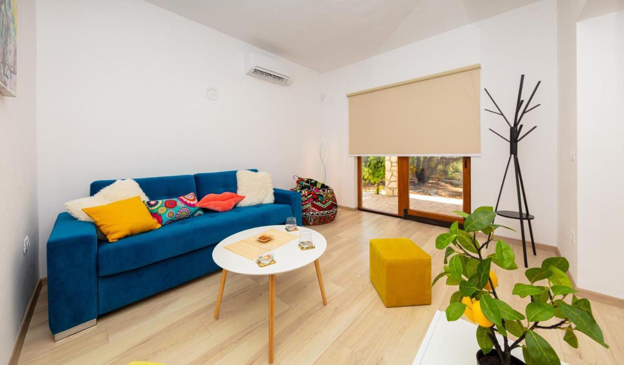 Al Pino Blue Property Премантура Екстериор снимка