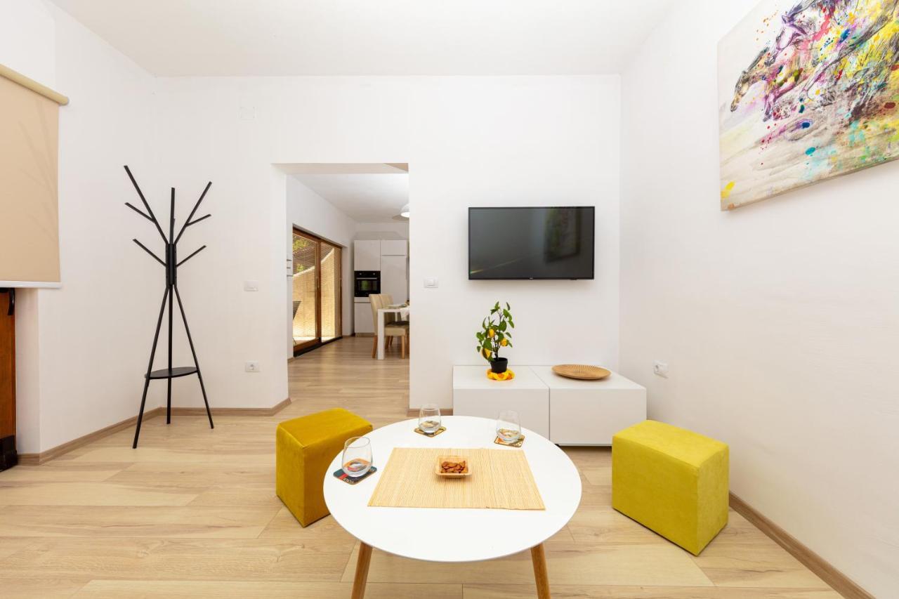 Al Pino Blue Property Премантура Екстериор снимка