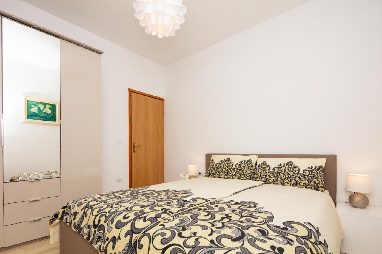 Al Pino Blue Property Премантура Екстериор снимка